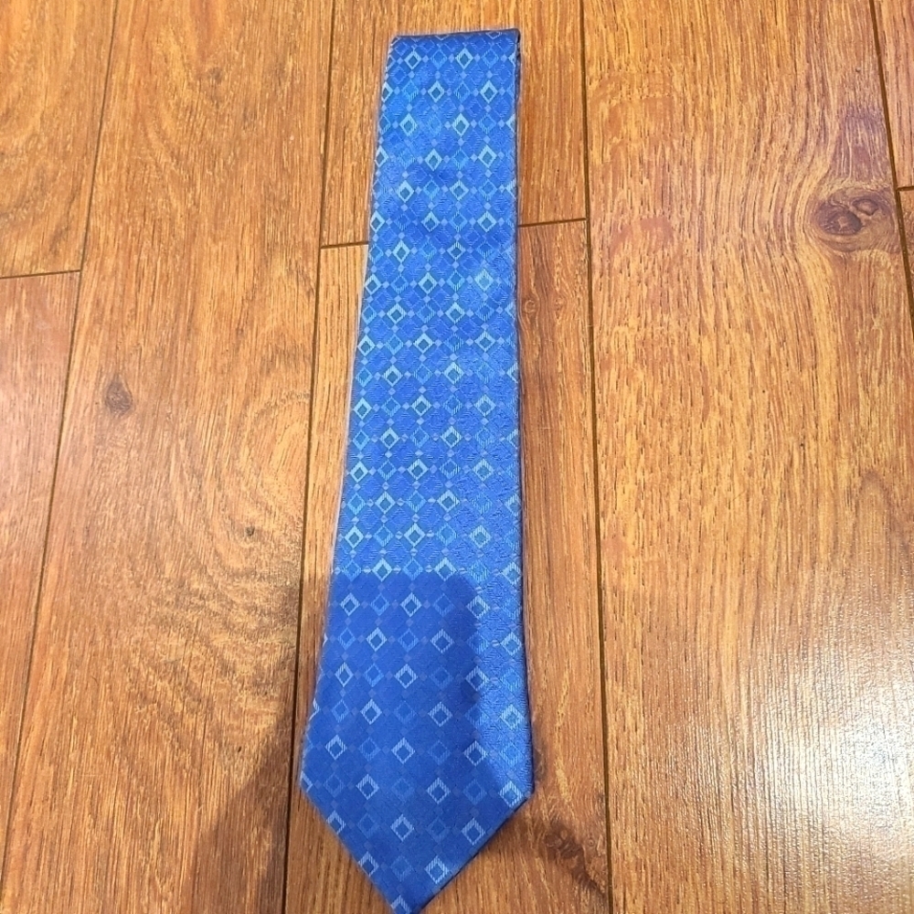 Balmain Paris 100% silk tie